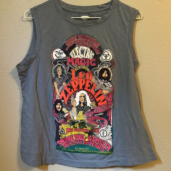 Old Navy Cropped Sleeveless Shirt - Picture 1 of 3